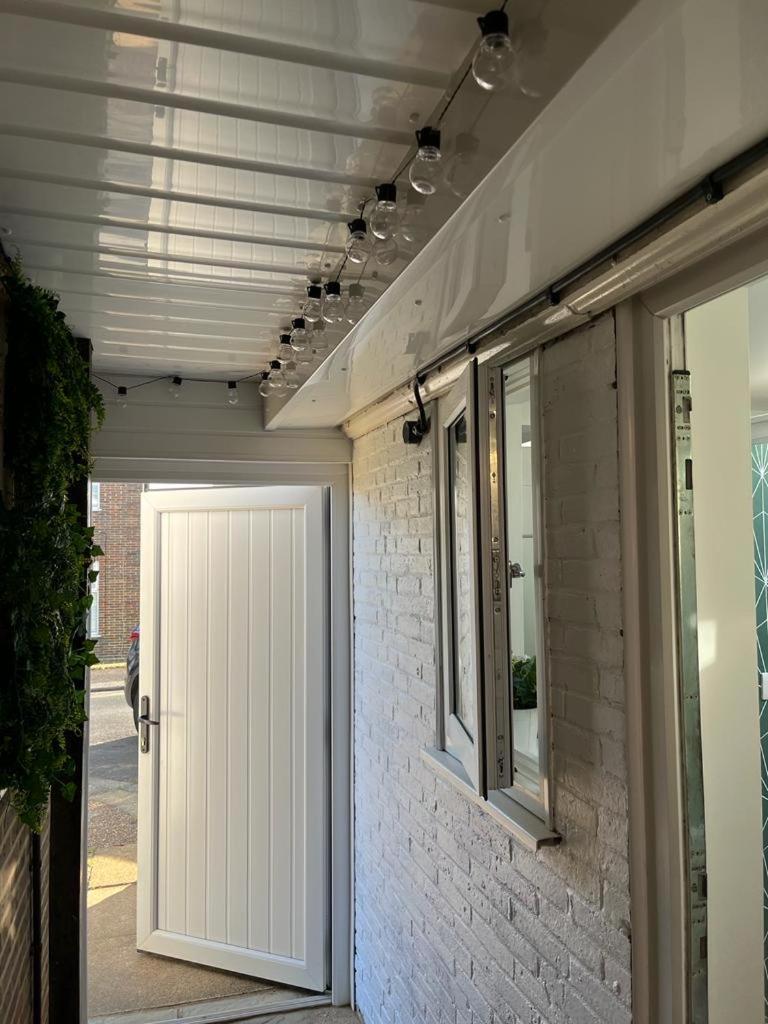 Central Ensuite Guest Unit With Ac And Free On-Street Parking Brighton Exterior photo